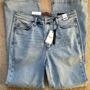 Judy Blue Light Blue Slim Boot Jeans